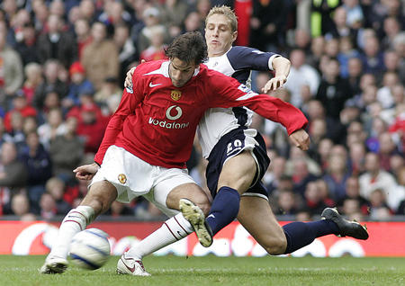 佐表达了在 佐表达了在